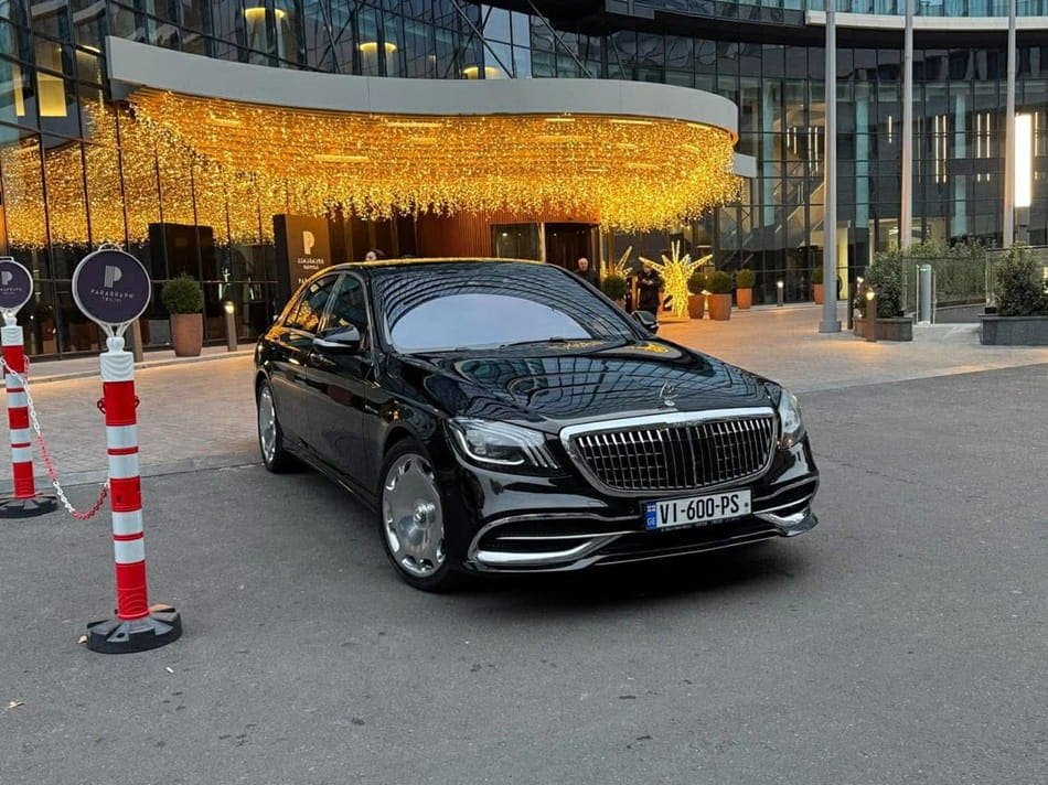 Премиальные автомобили в аренду в Грузии: высокий статус и безупречный сервис