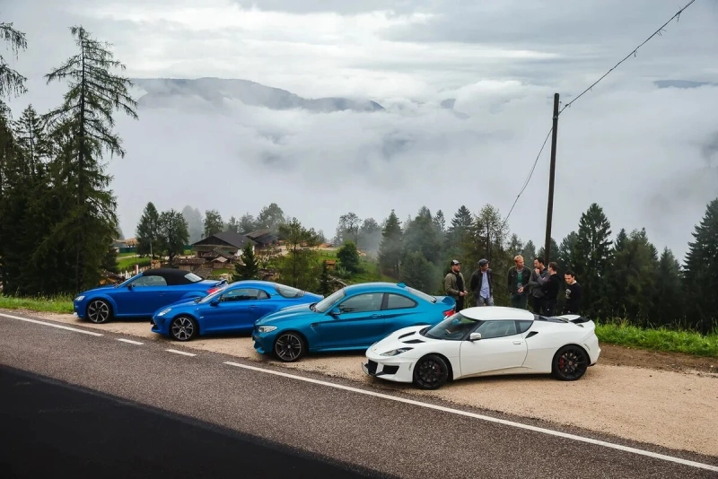 Аренда купе в Грузии: яркие эмоции и динамика на дороге